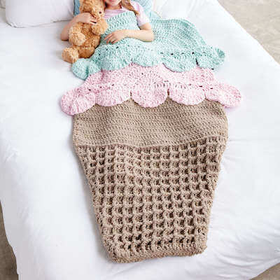 Double Scoop Crochet Snuggle Sack Pattern by Yarnspirations