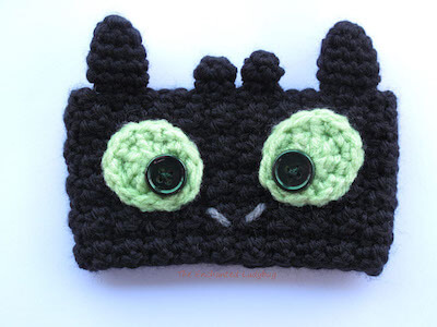 Toothless The Dragon Cup Cozy Crochet Pattern by Enchanted Ladybug