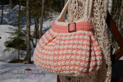 Crochet Houndstooth Handbag Pattern by ACrochetedSimplicity