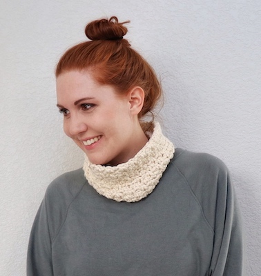 Easy Crochet Cotton Neck Warmer Pattern by Daisy Farm Crafts