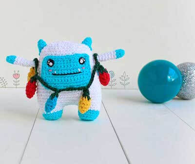 Joe, The Yeti Amigurumi Crochet Pattern by Lulu Loop Amigurumi Patterns