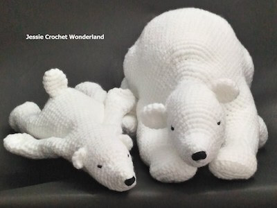 Little Polar Bear And Mommy Amigurumi Pattern by Crochet Wonder Designs