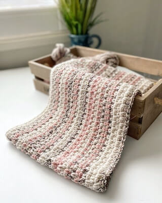 Marble Moss Stitch Crochet Blanket Pattern by Hard Knot Life Crochet