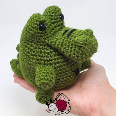 Abner, The Small Alligator No-Sew Crochet Pattern by Hooked By Kati