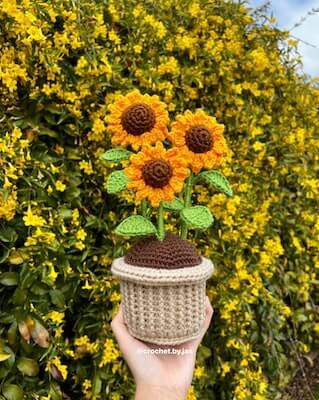 Crochet Potted Sunflower Pattern by Sierra's Stitches Store