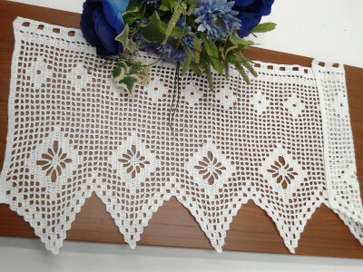 Easy Filet Curtain Crochet Pattern by CreazioniPiopi