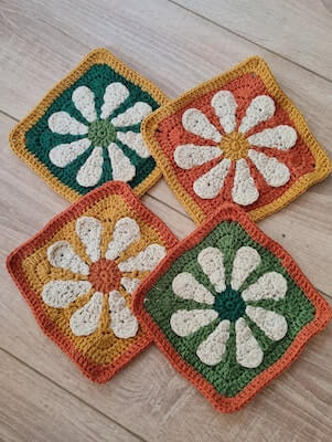 Flower Crochet Square Pattern by Karma Pattern Boutic