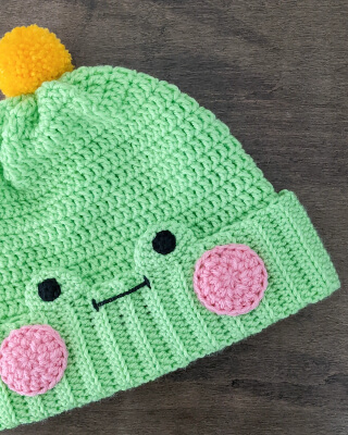 Crochet Kawaii Frog Hat Pattern by HELLOhappy
