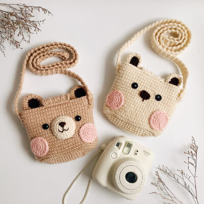 Fuji Instax Case Crochet Bag Pattern by Meemananpatterns