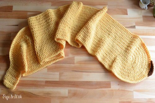 Crochet Banana Scarf Pattern by Pops De Milk