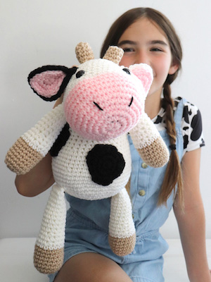 Crochet Cow Stuffie Pattern by Repeat Crafter Me