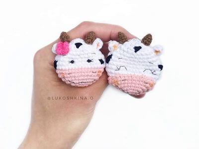 Free Crochet Cow Brooch Pattern by Amigurumi Space