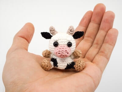 Mini Cow Crochet Pattern by Supergurumi