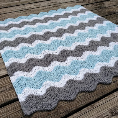 Crochet Newborn Chevron Light Blue Blanket from Scarletngreycrochet