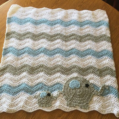 Mother and Baby Elephant Ripple Crochet Blanket Pattern by TalulaPatterns
