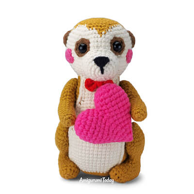 Free Crochet Meerkat Pattern by Amigurumi Today