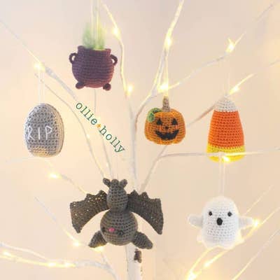 Free Halloween Amigurumi Ornaments Crochet Pattern by Ollie Holly