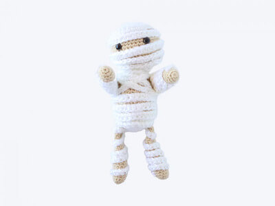 Mumford, The Mummy Amigurumi Crochet Pattern by The Blue Elephants