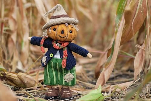 Scarecrow Amigurumi Crochet Pattern by Toys Metlina Elena