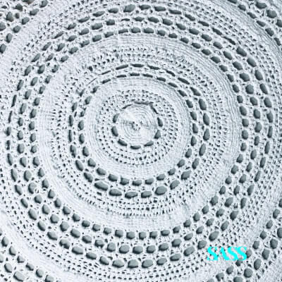 Dreamy Days Round Blanket Crochet Pattern by SASSCrochetDesign