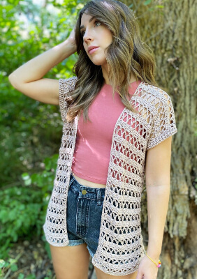 The Lake House Summer Cardigan Crochet Pattern by EvelynAndPetern