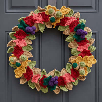Fall Wreath Crochet Pattern by Red Heart