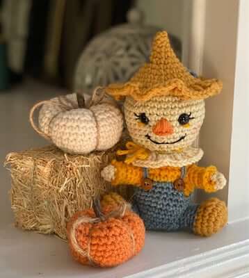 Scarecrow Fall Crochet Pattern Idea by Cloud 9 Knots