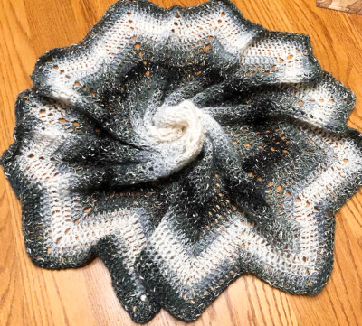 Gothic Crochet Centre Piece Pattern by Vicky Pietz