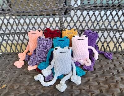 Crochet No Sew Leggy Froggy Pattern by Celestial CB