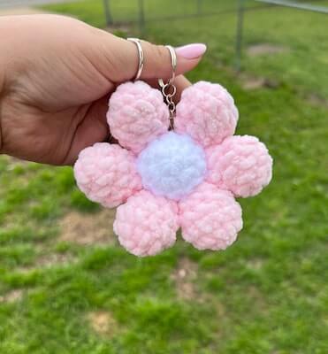 No Sew Flower Keychain Crochet Pattern by Lavender Loop Crochet