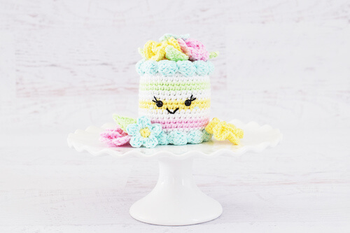 Floral Cake Crochet Spring Pattern by Yarn Blossom Boutique