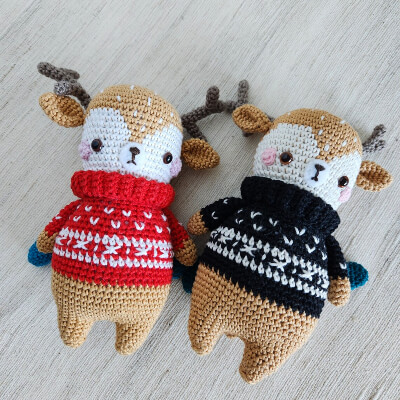 Jules the Reindeer Amigurumi Crochet Animal Kit by OhMyYarnStudio