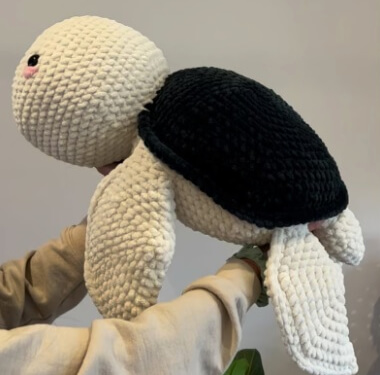 Jumbo Tortoise Crochet Pattern by Crochetbygenna
