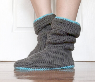 Women's Slouchy Booties Slipper Crochet Pattern by KnitAndCrochetEvrAft