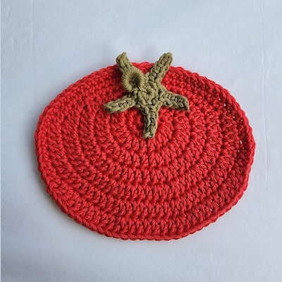 Crochet Tomato Coaster Pattern by Dear Kerli Creative