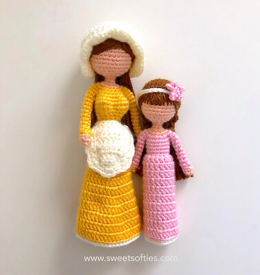 Mother & Daughter Willow Tree Inspired Dolls Crochet Pattern by Sweet Softies