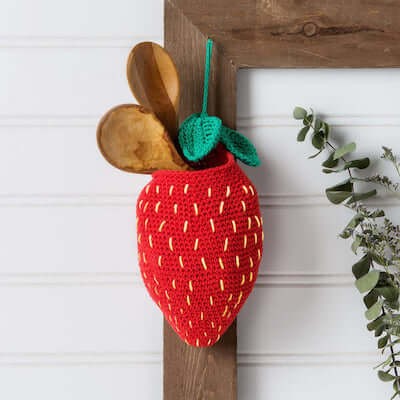 Crochet Strawberry Basket Pattern by Yarnspirations