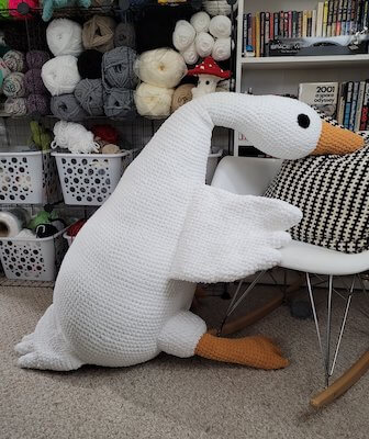 Giant Goose Crochet Pattern by Graceface Creates