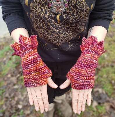 Dragon Scale Crochet Gloves Pattern by SympaticoCrochet