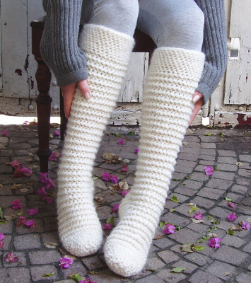 North Pole Knee-High Socks Garter Stitch Crochet Pattern by PdfPatternDesign