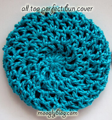 Crochet All Too Perfect Bun Cover Pattern by Moogly Blog