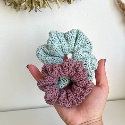 Crochet Hair Scrunchies Pattern by Alemaka