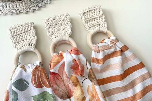 Crochet Towel Holders Pattern by Simply Made By Erin
