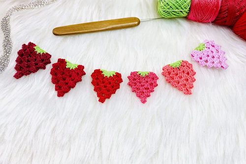 Free Crochet Strawberry Applique by The Yarn Bowl Crochet