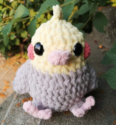 Charlie the Cockatiel Crochet Pattern by CrochetByKelsieG