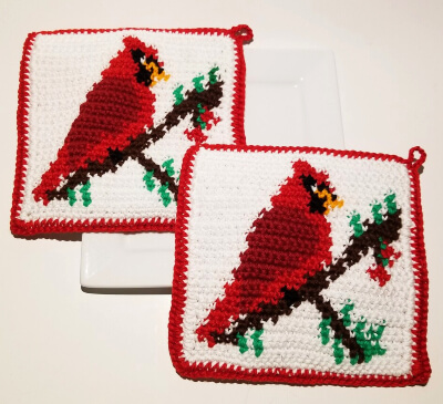 Christmas Cardinal Potholder Crochet Pattern by PawsAndPatterns