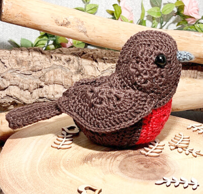 Mini Crochet Robin Pattern by CuteCrochetBySarahBt