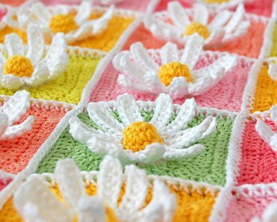 Crochet 3D Daisy Granny Square Pattern by Dada’s Place