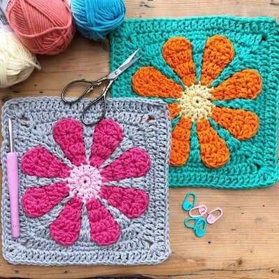 Crochet Retro Daisy Granny Square Pattern by Simple Patterns For You