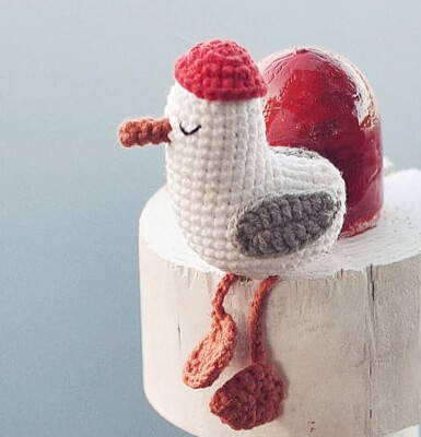 Amigurumi Seagull Crochet Pattern by AmigurumiUniverse